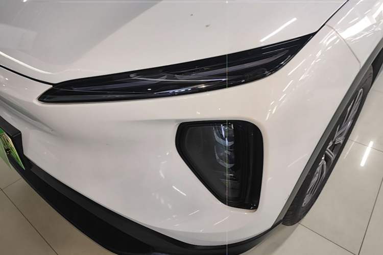 Used Nio ES6 2024 75 kWh Left Front Headlight