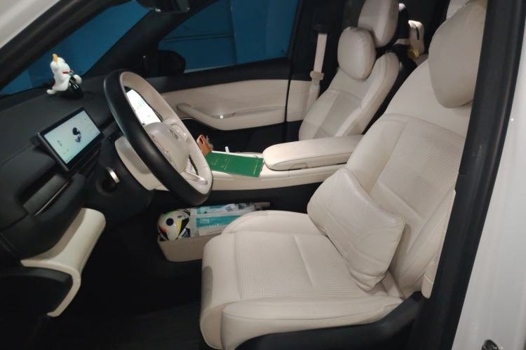 Used Nio ES6 2024 75 kWh Left Front Seat