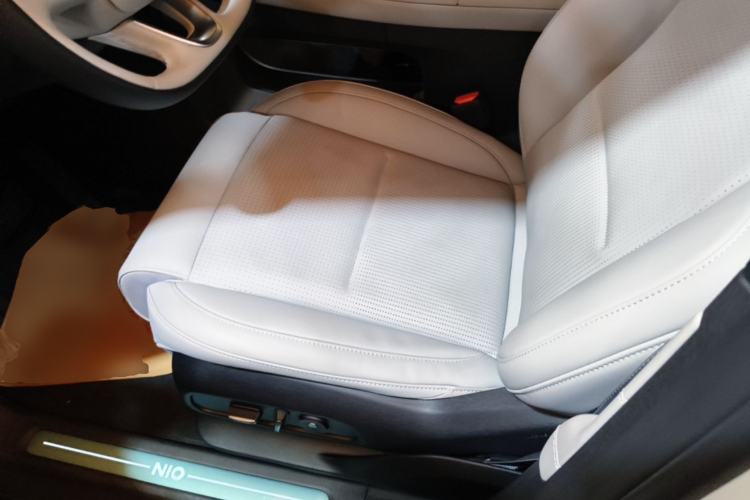 Used Nio ES6 2024 75 kWh Left Front Seat