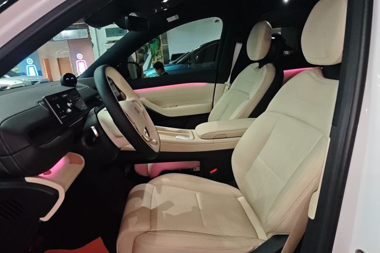 Used Nio ES6 2024 75 kWh Left Front Seat