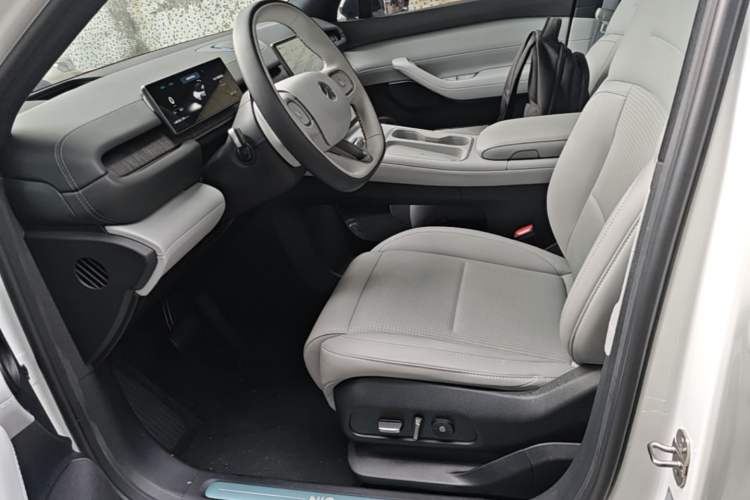 Used Nio ES6 2024 100kWh Left Front Seat