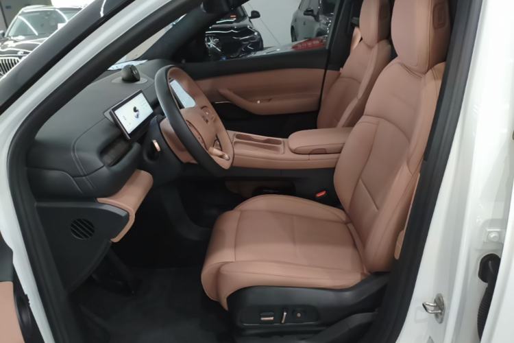Used Nio ES6 2024 75 kWh Left Front Seat