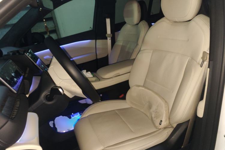 Used Nio ES6 2024 75 kWh Left Front Seat
