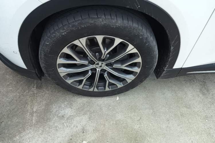 Used Nio ES6 2024 75 kWh Left Front Wheel Hub