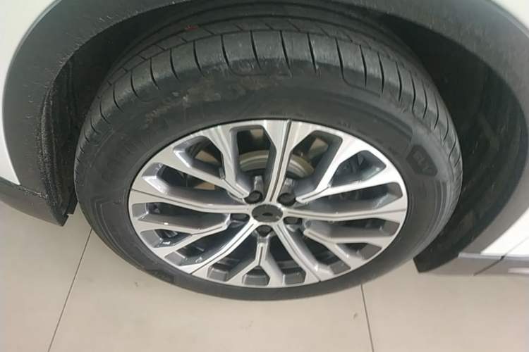 Used Nio ES6 2024 75 kWh Left Front Wheel Hub