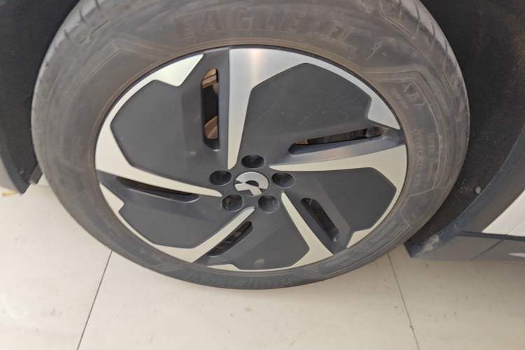 Used Nio ES6 2024 75 kWh Left Front Wheel Hub