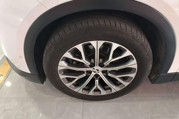 Used Nio ES6 2024 75 kWh Left Front Wheel Hub