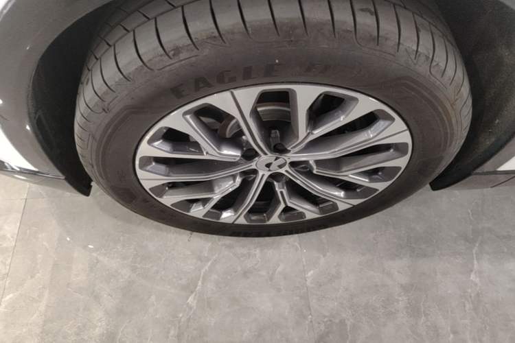 Used Nio ES6 2024 75 kWh Left Front Wheel Hub