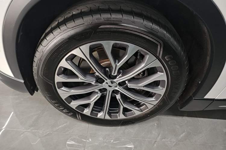 Used Nio ES6 2024 75 kWh Left Front Wheel Hub
