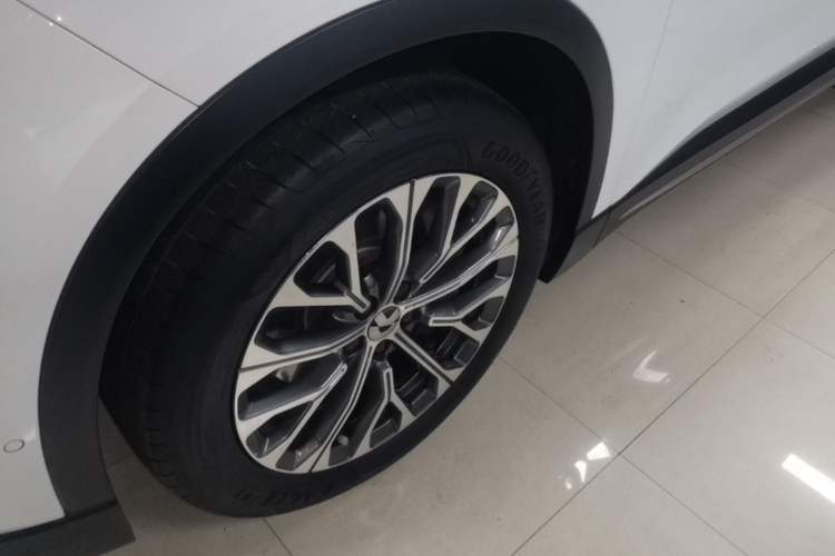 Used Nio ES6 2024 75 kWh Left Front Wheel Hub