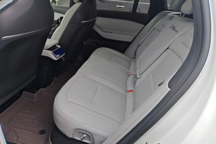Used Nio ES6 2024 75 kWh Left Rear Seat
