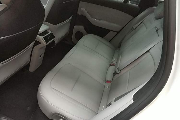Used Nio ES6 2024 75 kWh Left Rear Seat