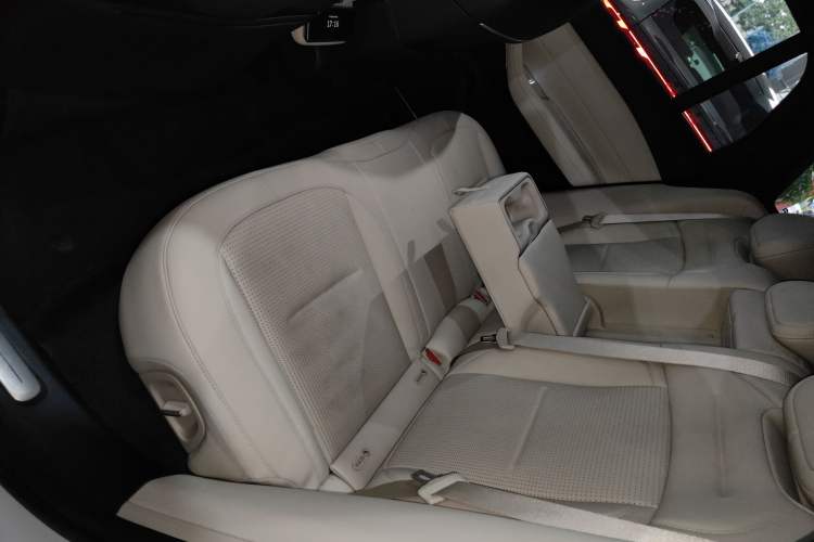 Used Nio ES6 2024 75 kWh Left Rear Seat
