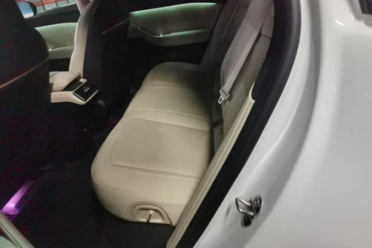 Used Nio ES6 2024 75 kWh Left Rear Seat
