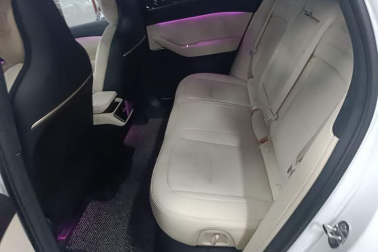 Used Nio ES6 2024 75 kWh Left Rear Seat
