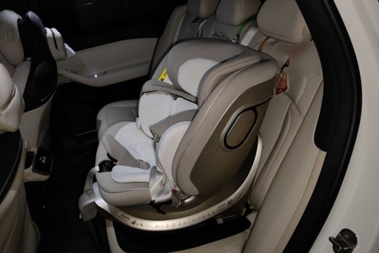 Used Nio ES6 2024 75 kWh Left Rear Seat