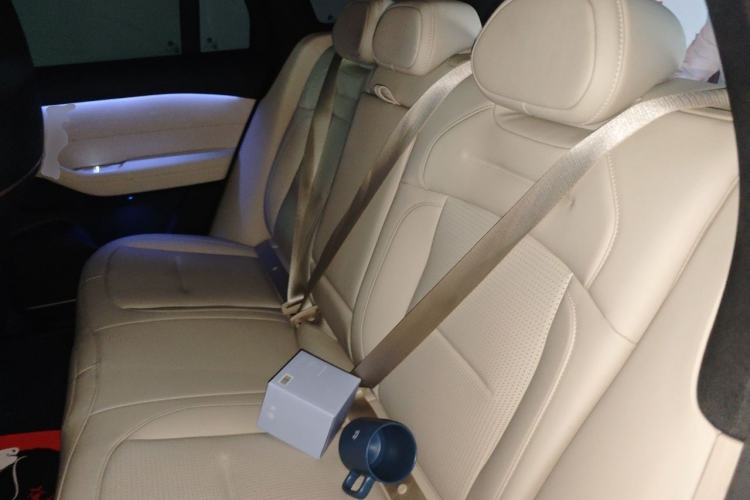 Used Nio ES6 2024 75 kWh Left Rear Seat