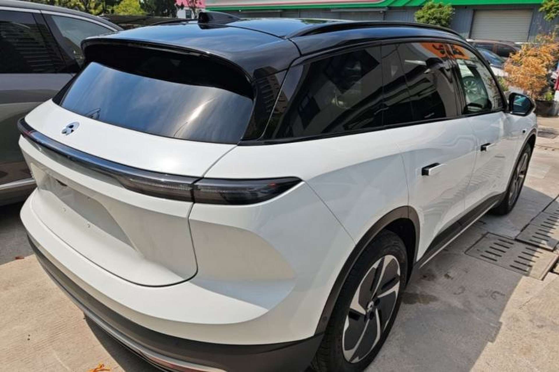 Used Nio ES6 2024 75 kWh Rear Right 45 Deg