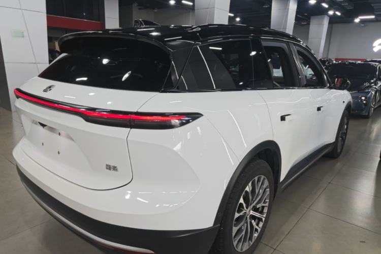 Used Nio ES6 2024 75 kWh Rear Right 45 Deg