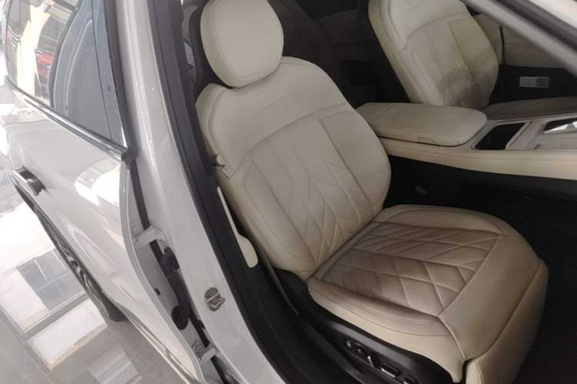 Used Nio ES6 2024 75 kWh Right Front Seat