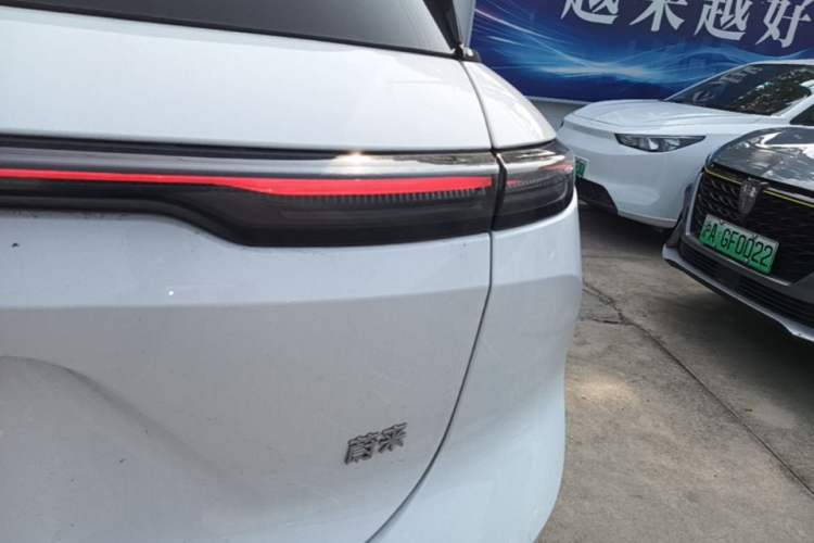 Used Nio ES6 2024 75 kWh Right Rear Taillight