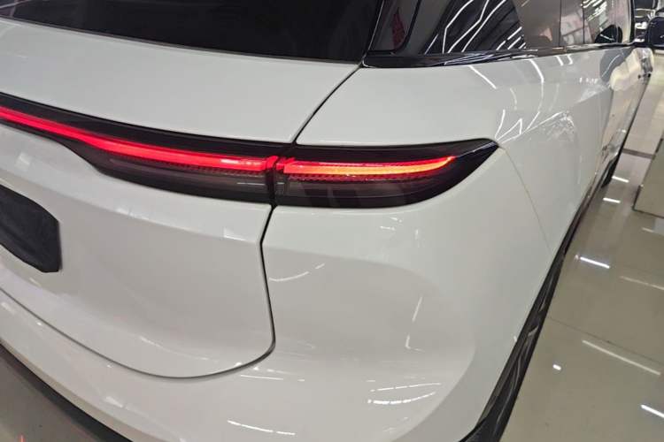 Used Nio ES6 2024 75 kWh Right Rear Taillight