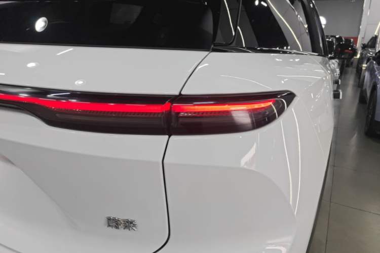 Used Nio ES6 2024 75 kWh Right Rear Taillight