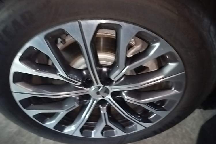Used Nio ES6 2024 75 kWh Right Rear Wheel Hub