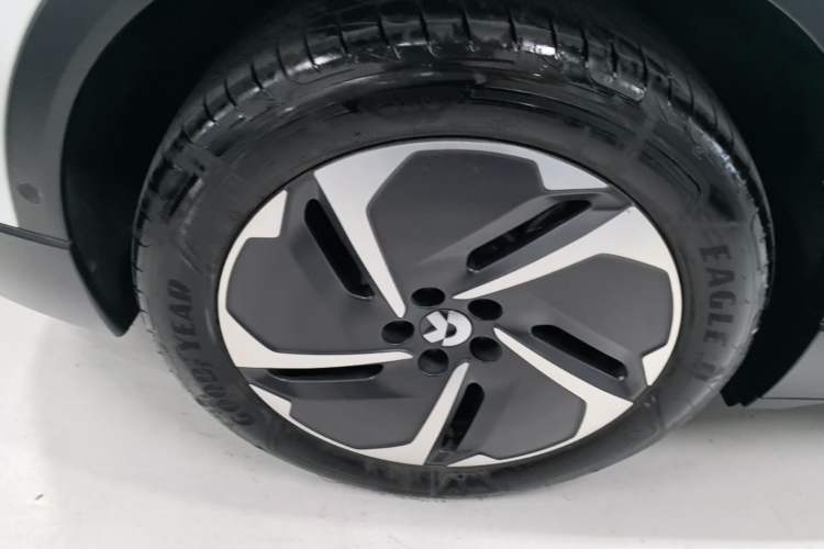 Used Nio ES6 2024 100kWh Right Rear Wheel Hub