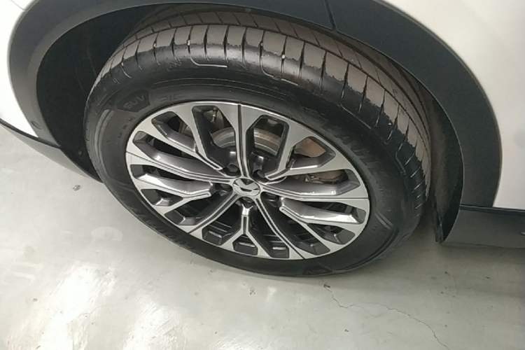 Used Nio ES6 2024 75 kWh Right Rear Wheel Hub