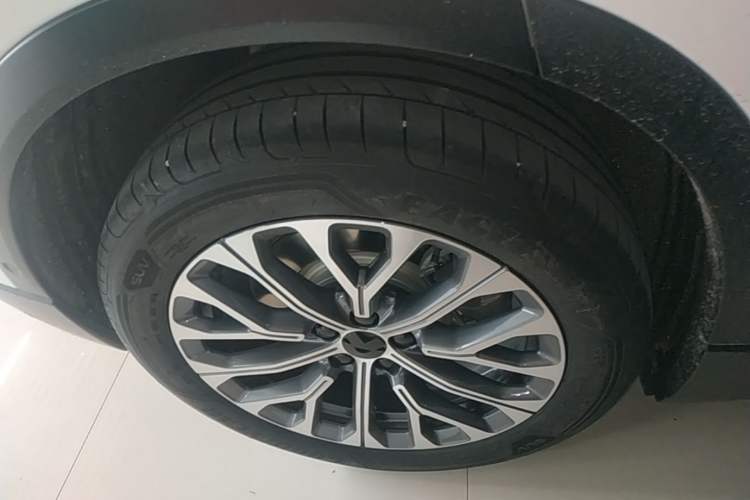 Used Nio ES6 2024 75 kWh Right Rear Wheel Hub