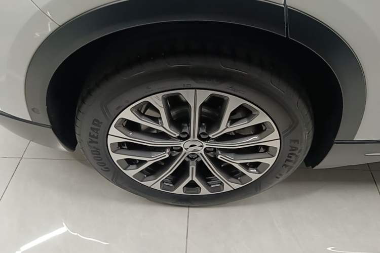 Used Nio ES6 2024 75 kWh Right Rear Wheel Hub