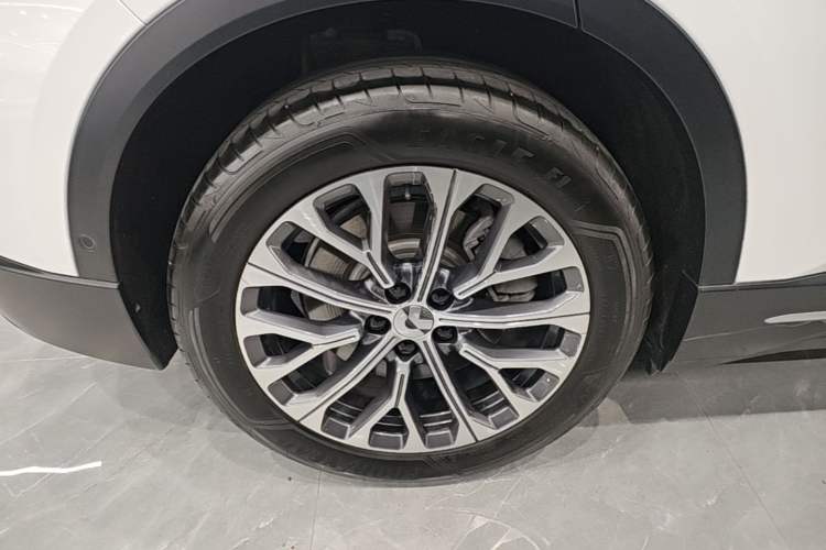 Used Nio ES6 2024 75 kWh Right Rear Wheel Hub