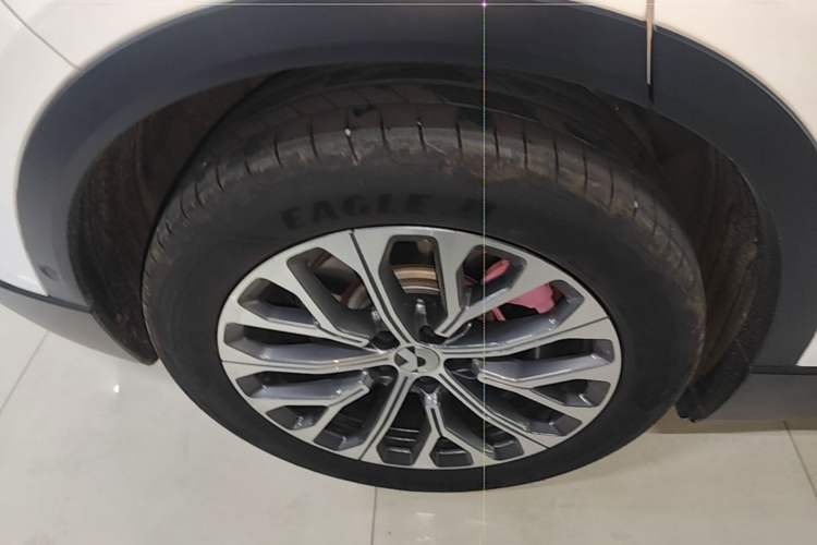 Used Nio ES6 2024 75 kWh Right Rear Wheel Hub