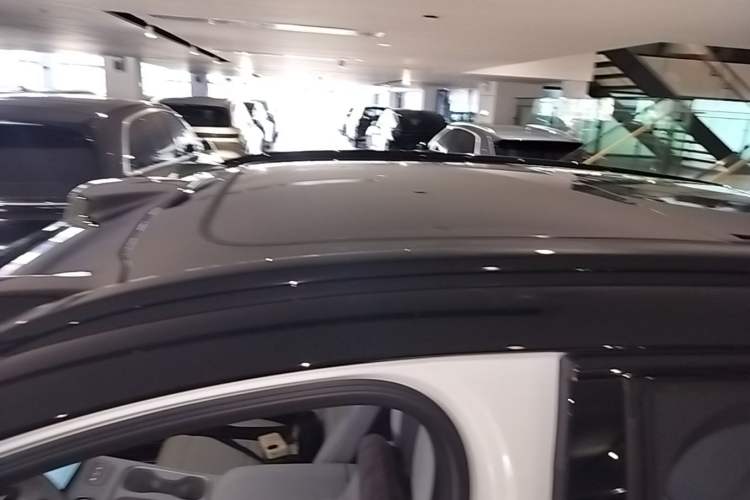 Used Nio ES6 2024 75 kWh Roof