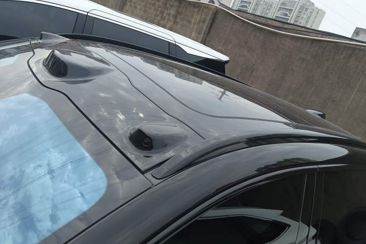Used Nio ES6 2024 75 kWh Roof