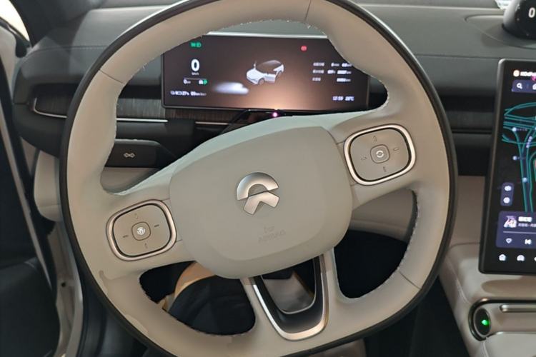 Used Nio ES6 2024 75 kWh Steering Wheel