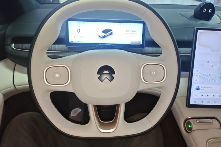 Used Nio ES6 2024 75 kWh Steering Wheel