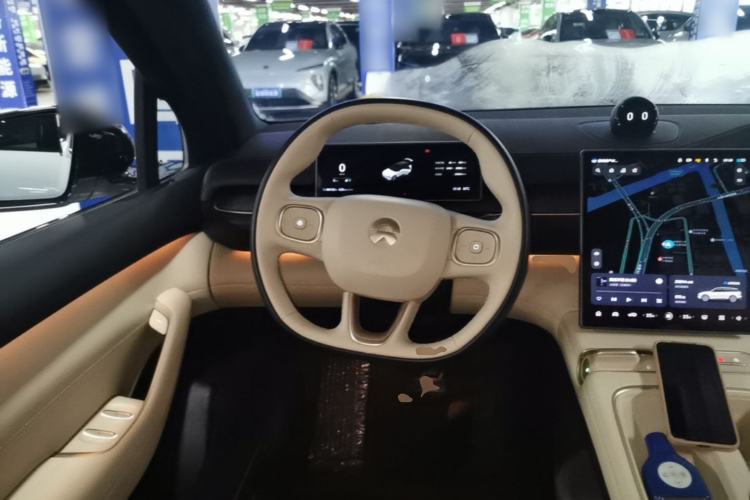 Used Nio ES6 2024 75 kWh Steering Wheel