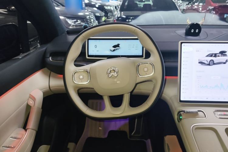 Used Nio ES6 2024 75 kWh Steering Wheel