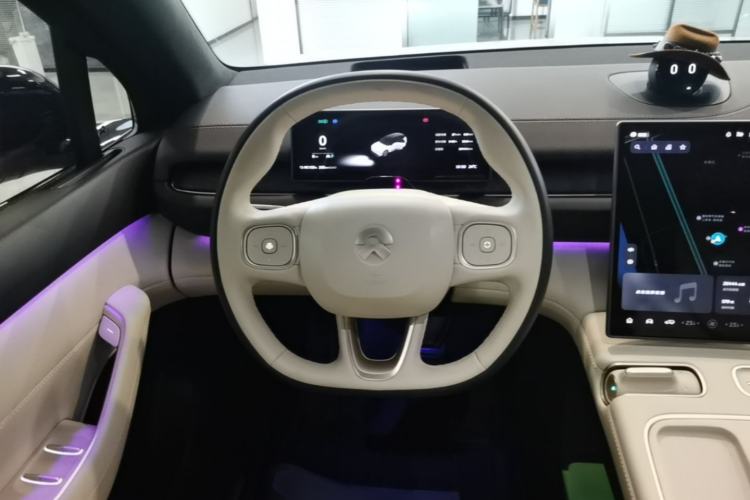 Used Nio ES6 2024 75 kWh Steering Wheel