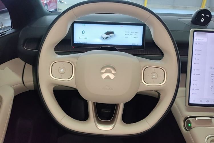 Used Nio ES6 2024 75 kWh Steering Wheel