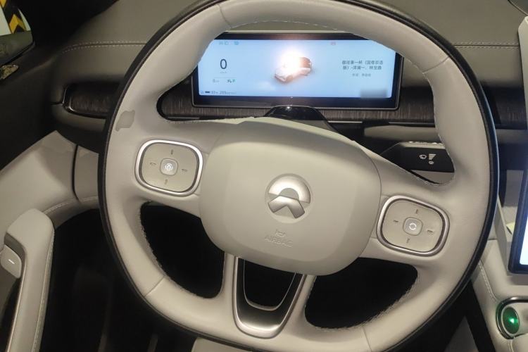 Used Nio ES6 2024 75 kWh Steering Wheel