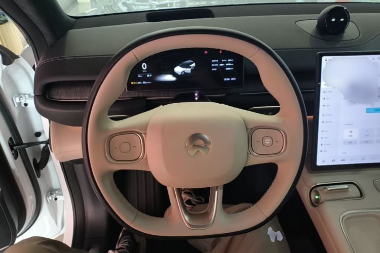 Used Nio ES6 2024 75 kWh Steering Wheel