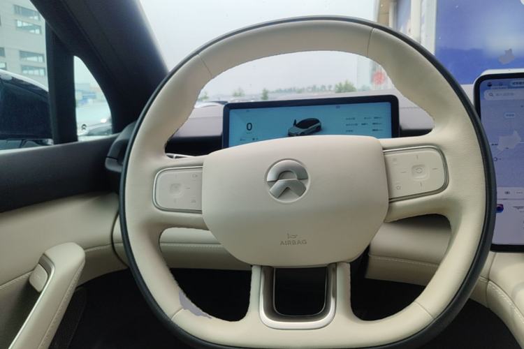 Used Nio ES6 2024 75 kWh Steering Wheel