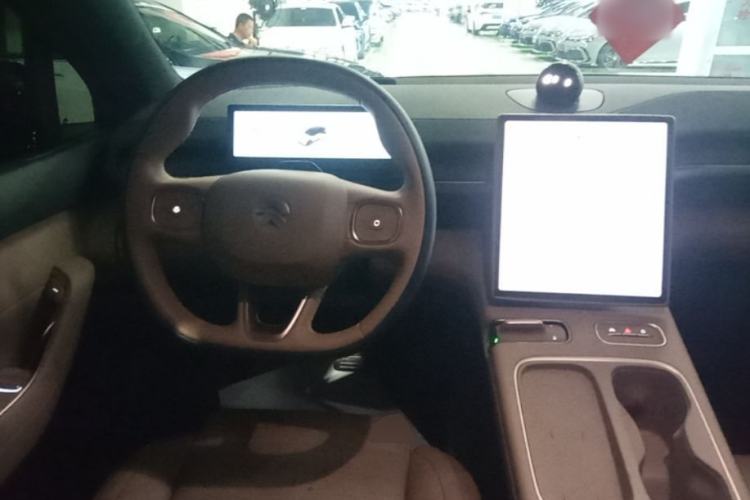 Used Nio ES6 2024 75 kWh Steering Wheel