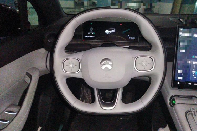 Used Nio ES6 2024 75 kWh Steering Wheel