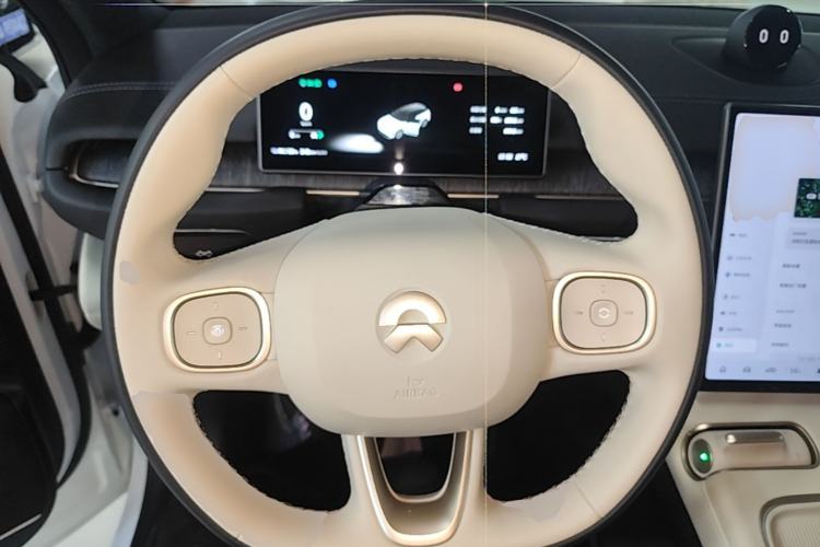 Used Nio ES6 2024 75 kWh Steering Wheel