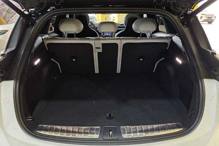Used Nio ES6 2024 75 kWh Trunk