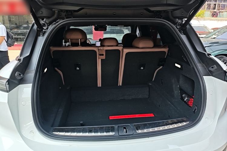 Used Nio ES6 2024 75 kWh Trunk